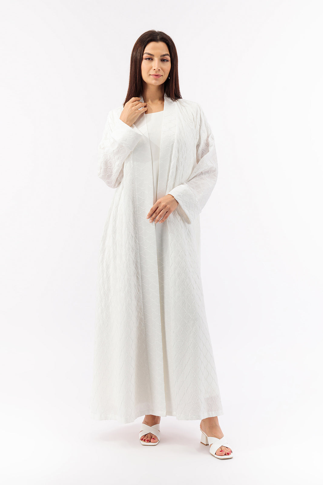 Diamond textured abaya