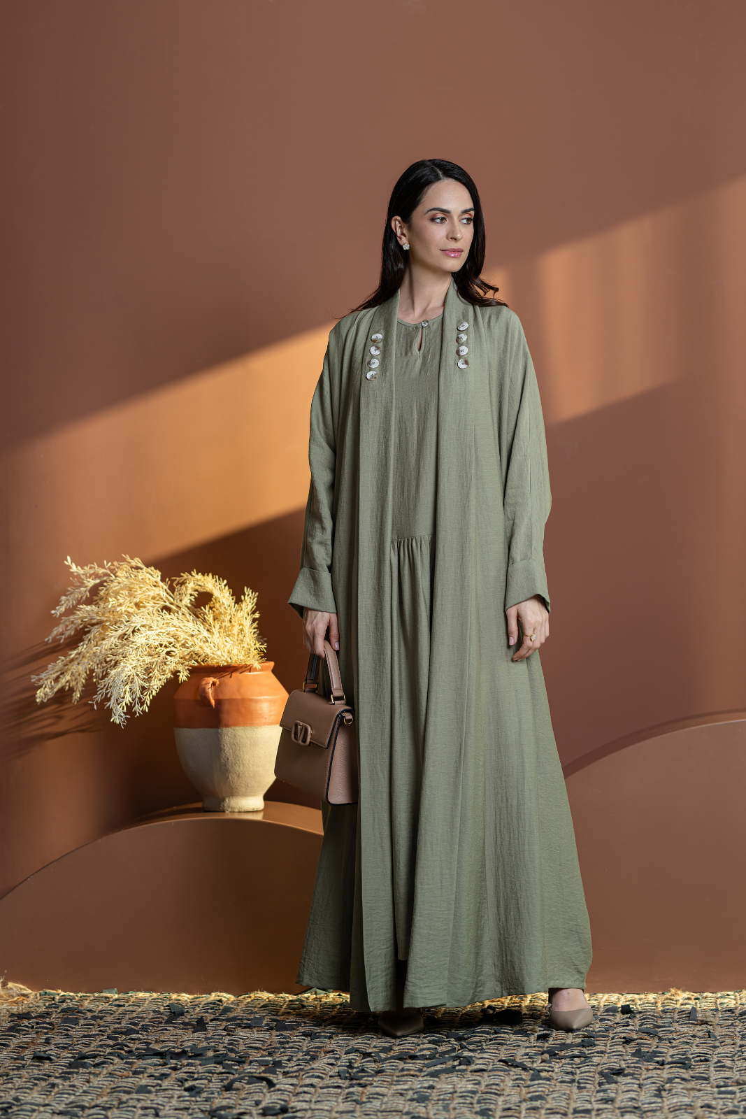 Megna Abaya
