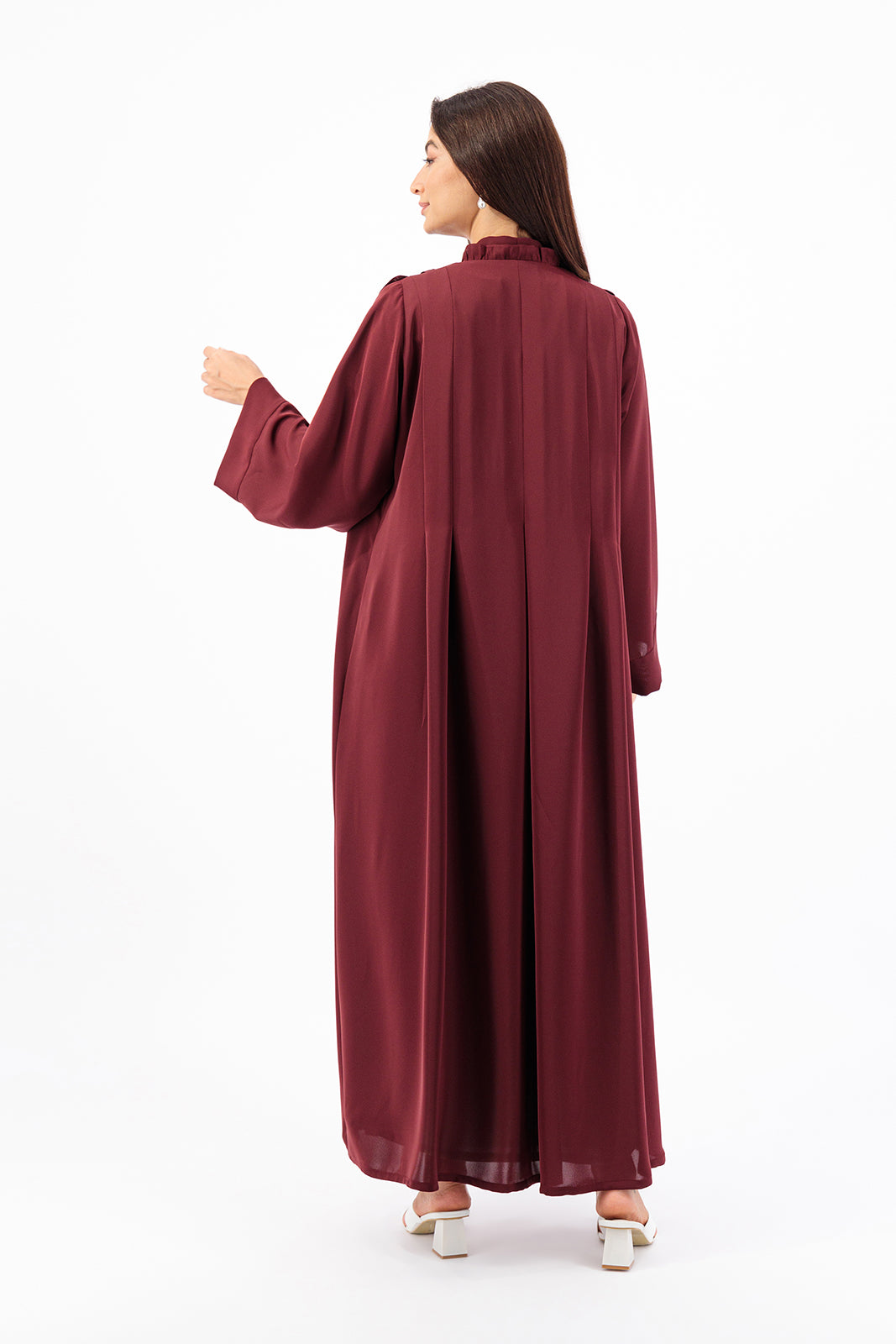 Tone on Tone asymmetrical front ruffled with back pleated abaya