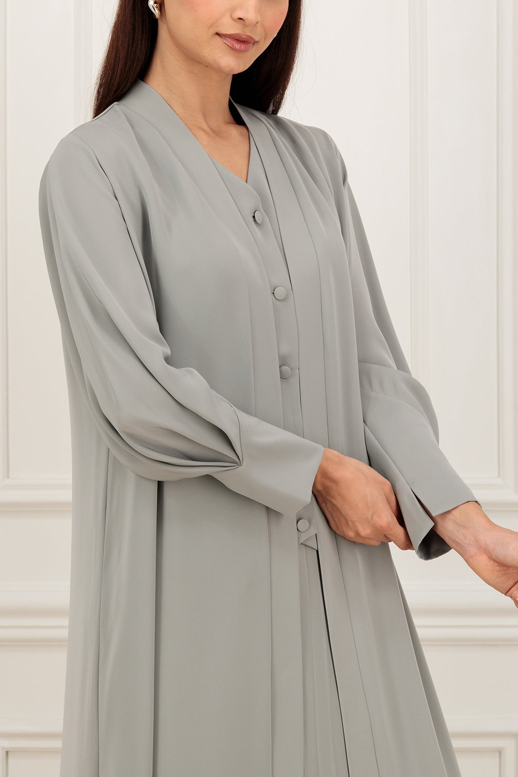 Back draped abaya