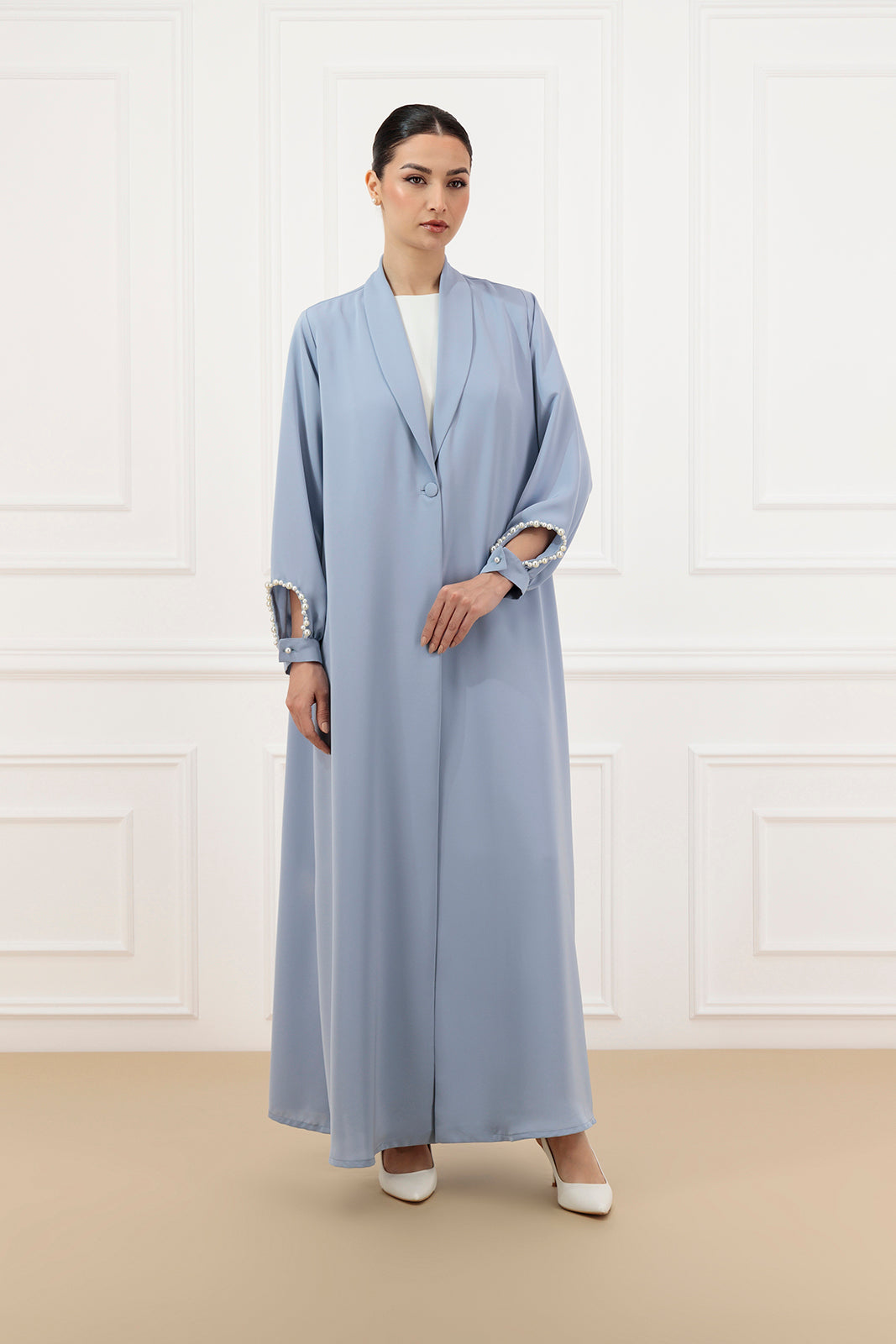 Cut-out pearl sleeve abaya