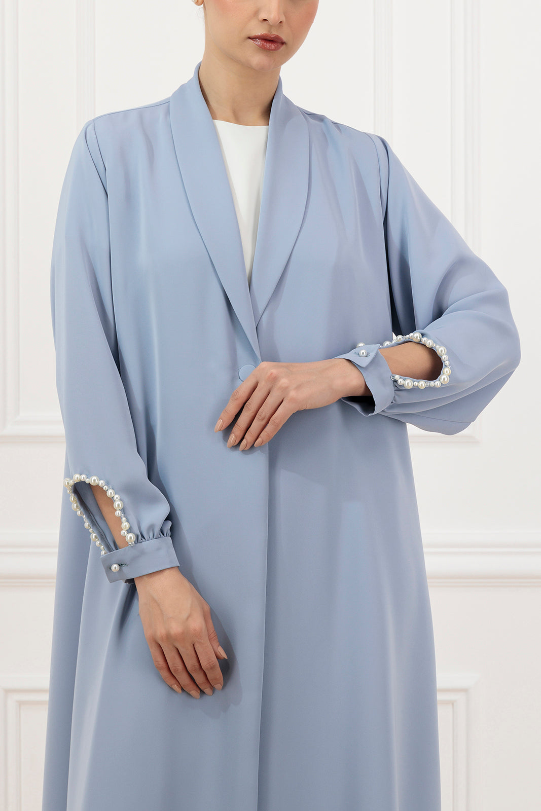 Cut-out pearl sleeve abaya