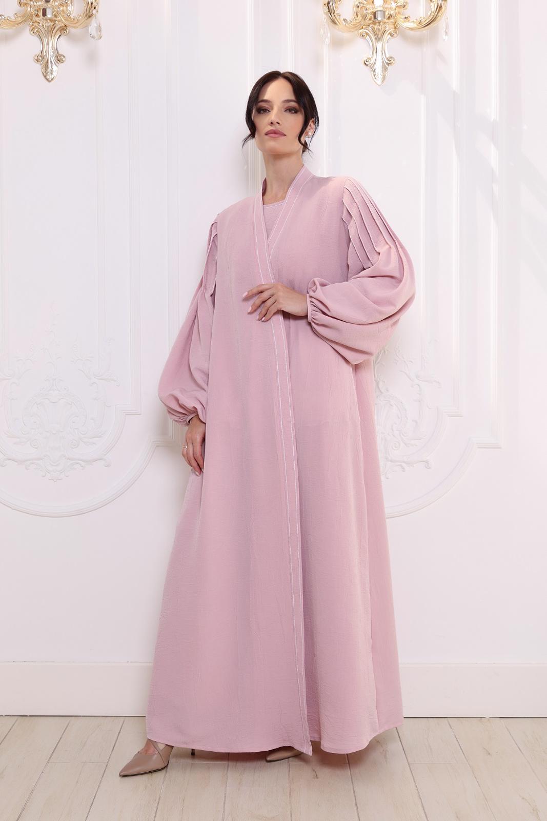 This chic Abaya is perfect everyday piece.