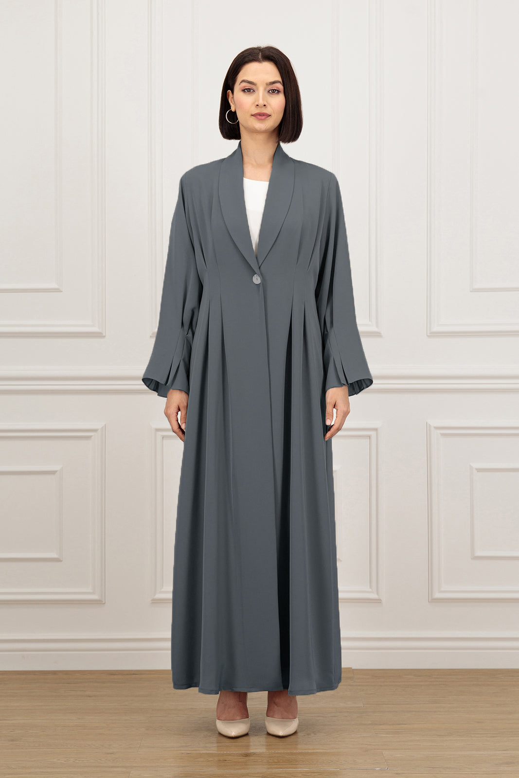 Semi-fitted coat-style Abaya