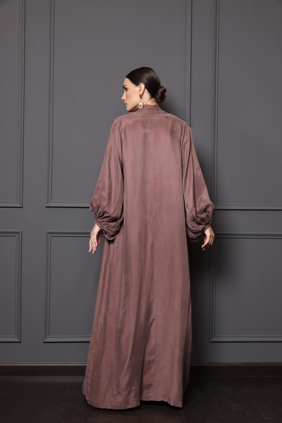 Abaya with roll collar